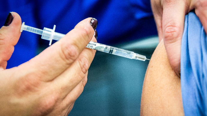 В ЕС полностью вакцинированы более 50% взрослого населения