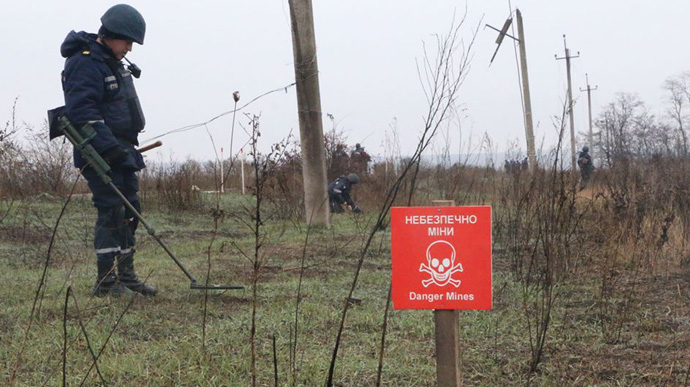 Боевики увеличивают минные поля на Донбассе