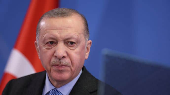 Ердоган запропонував Зеленському створити комісію з розслідування вибуху на Каховській ГЕС