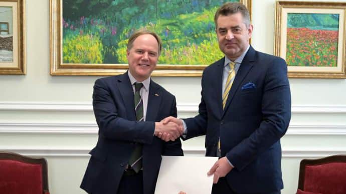New UK Ambassador starts work in Ukraine