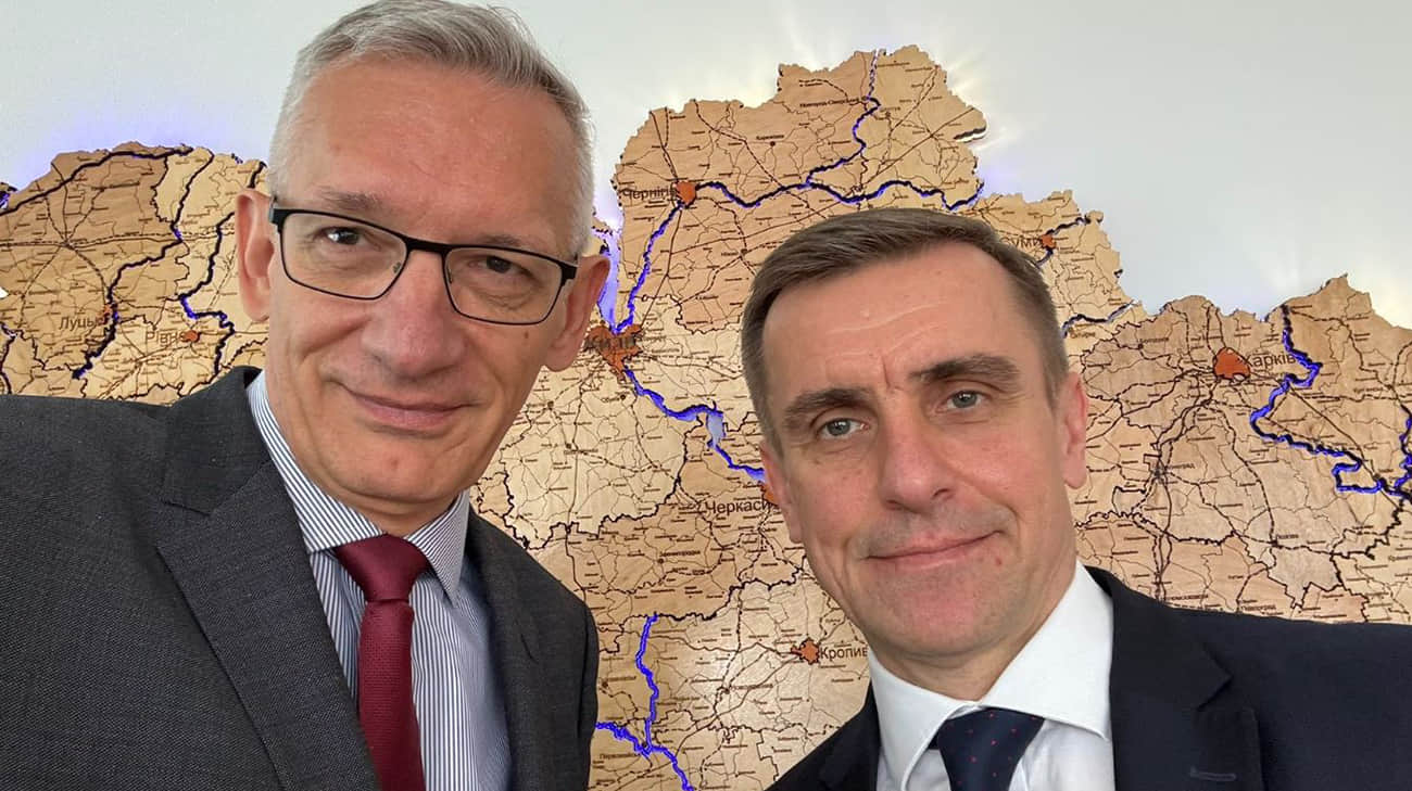 German Ambassador met with a recent Poroshenko, who had searched DBR
