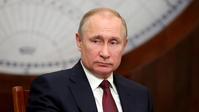 Российский президент убеждает, что всю оппозицию в РФ финансируют США