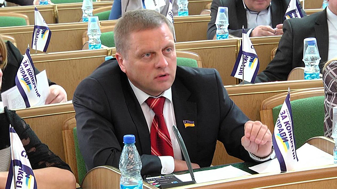 Экс-депутату Хмельницкого облсовета дали 7 лет тюрьмы: подстрекал дать взятку
