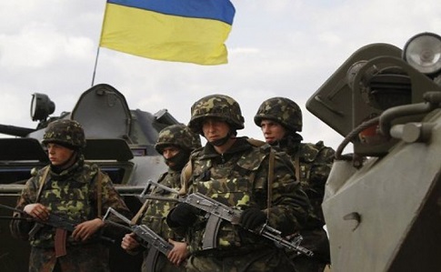 Сутки в АТО: 18 обстрелов, 1 украинский военный погиб, двое ранены