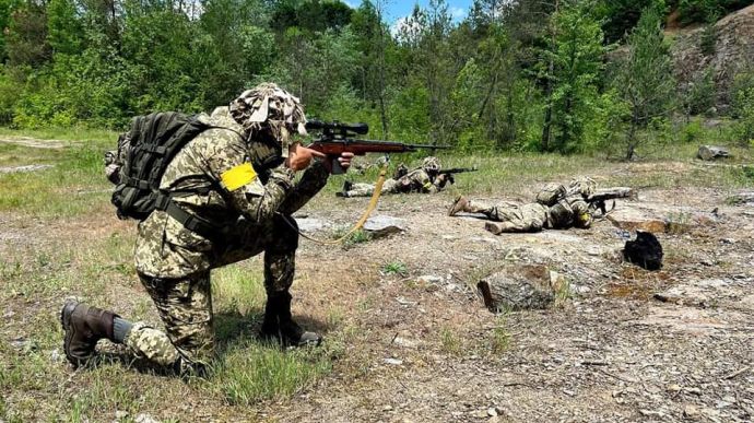 Armed Forces of Ukraine keep control in Sievierodonetsk and do not allow the Russian Federation to seize the road - General Staff report