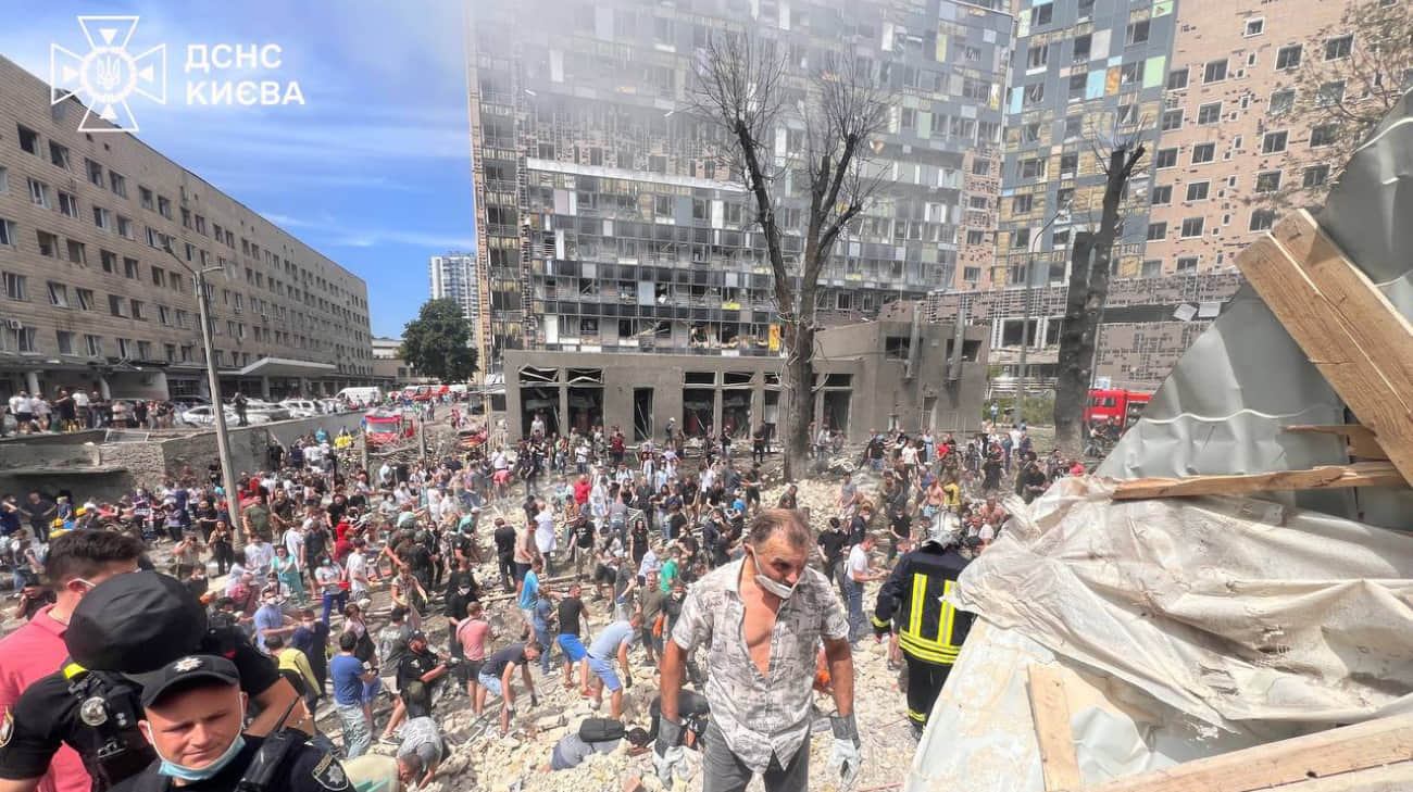 Rescue workers race against time to reach Kyiv hospital basement where children and medics were hiding