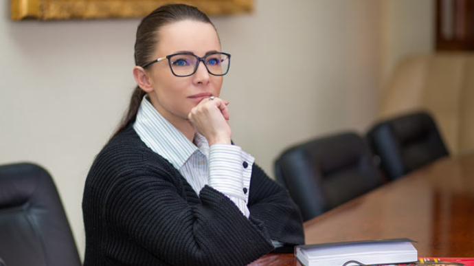 Объявили подозрение дочери экс-министра обороны Украины: работала на оборонку РФ