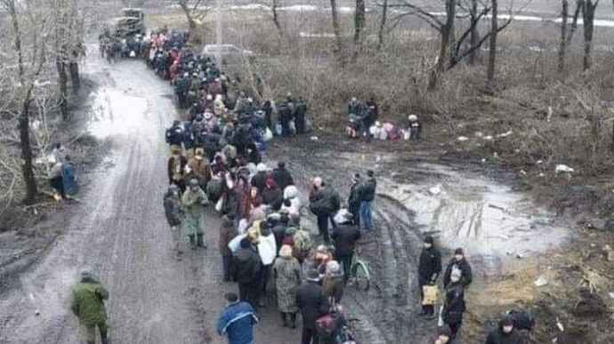 Новини 18 лютого: евакуація жителів ОРДЛО в Росію, росЗМІ про вибух в Донецьку