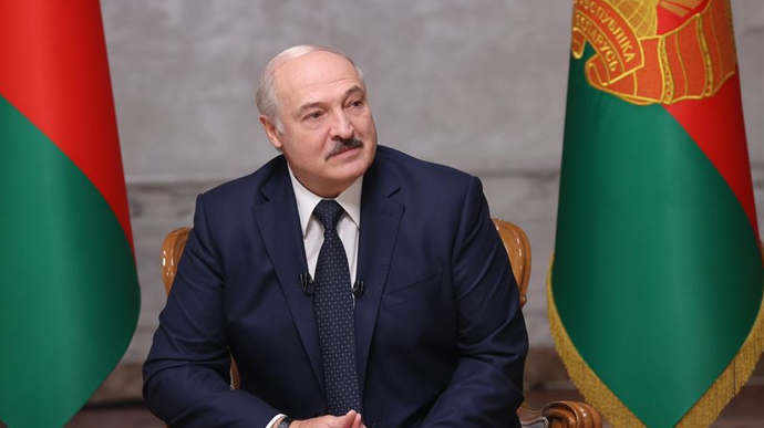 Лукашенко просит Украину вернуть Кравцова и Родненкова Беларуси 