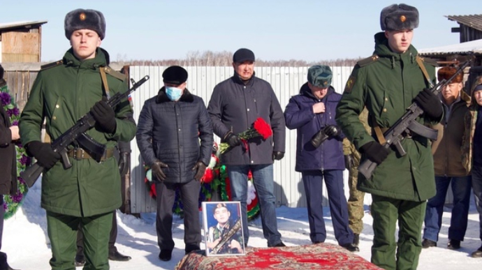 В российских СМИ начали появляться новости о погибших в Украине солдатах