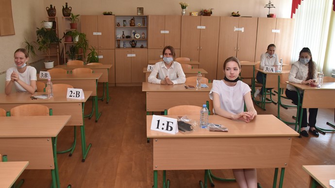 Школярі в ОРДО вперше почали здавати російський держіспит