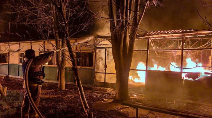 Russians hit energy infrastructure in Odesa City and Mykolaiv Oblast, causing destruction and injuring people – photo