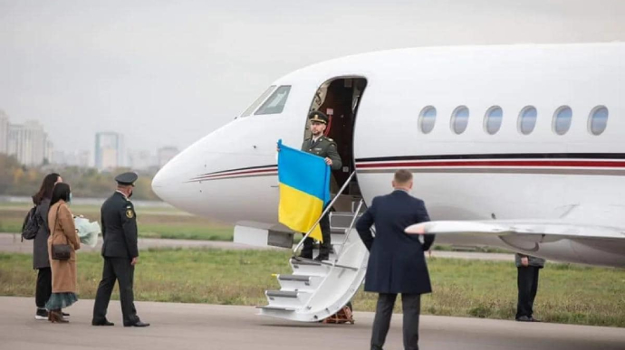 Аваков особисто заплатив понад 800 тисяч за літак, на якому привезли Марківа