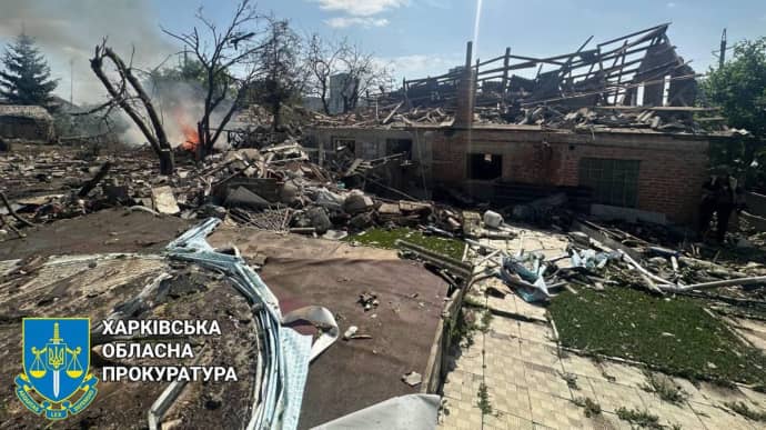 Россия атаковала Харьков КАБами: есть погибший и 11 раненых, остановилось метро