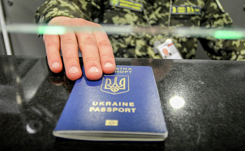 В Еврокомиссии назвали время введения безвизового режима для Украины