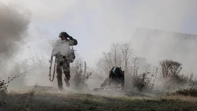 Ukrainian forces advance near three villages adjacent to Bakhmut