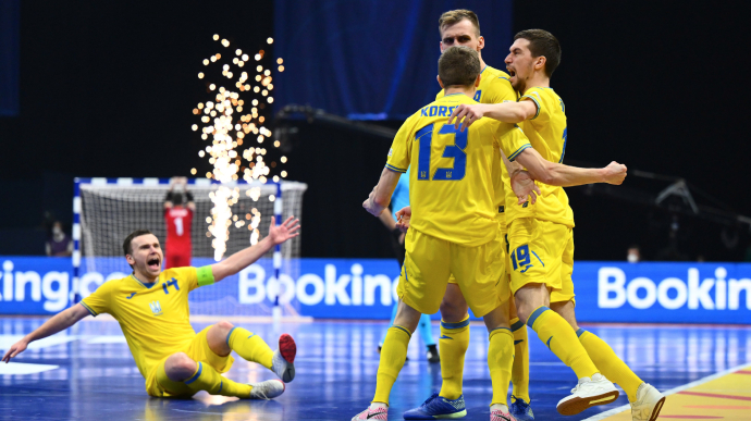 Футзал: Украина проходит в полуфинал Евро впервые за 17 лет