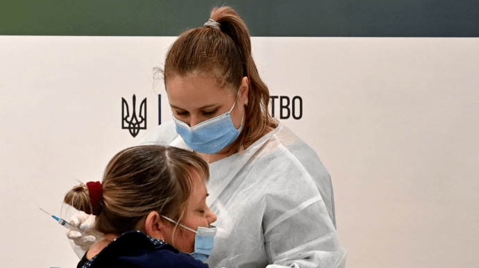 На стадионе в Киеве на 2 дня откроют пункт вакцинации