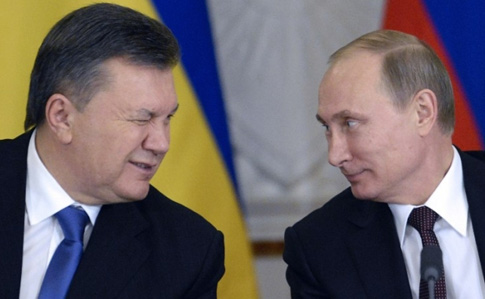 Путін доручив подати на Україну до суду через борг Януковича