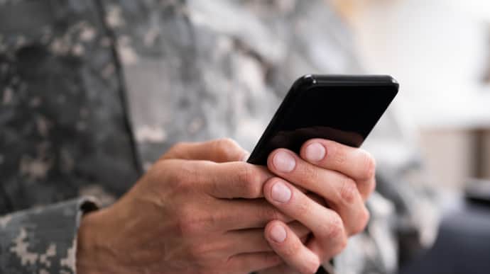 Russia's State Duma passes law punishing soldiers for using internet-connected smartphones in combat zone