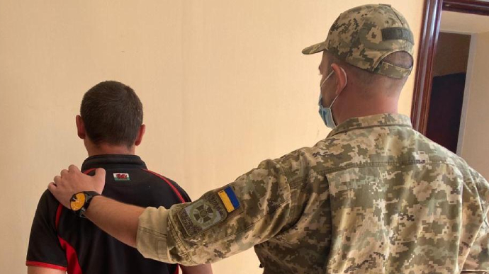 Пограничники задержали бывшего боевика-охранника штаба ЛНР
