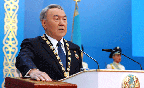Президент Казахстана объявил об оставке: руководил почти 30 лет
