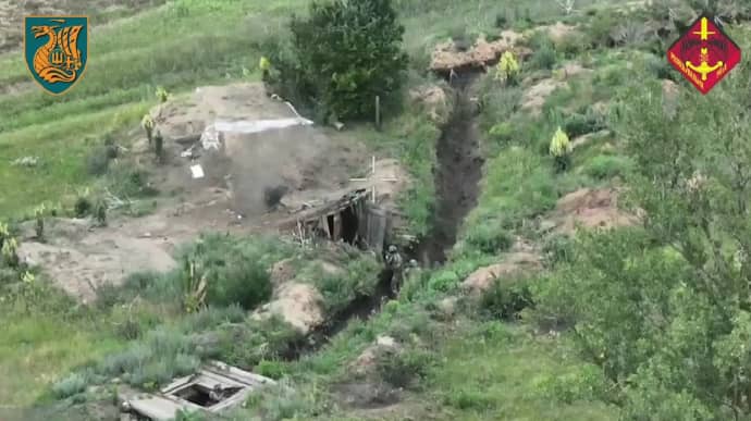 Ukrainian marines post video showing their assault on Russian stronghold near Vovchansk – videos
