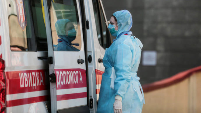 В Украине за сутки 695 новых случаев коронавируса и 17 смертей