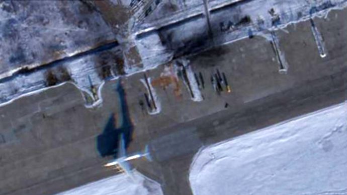 Супутникові знімки вказують, що з російської авіабази Дягилєво зникли до 10 бомбардувальників 
