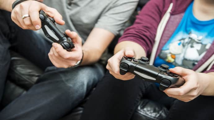 Sony blocks Russians' PlayStation accounts