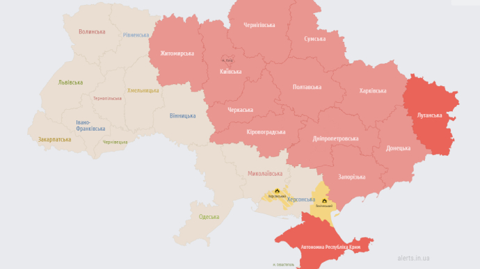 В Україні оголошували масштабну повітряну тривогу: літав бомбардувальник
