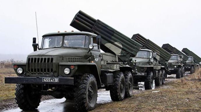 Боевики стянули гаубицы, танки и системы залпового огня на Луганщину