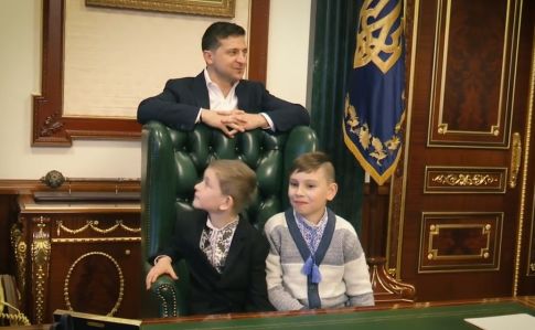 Зеленский с детьми позвонил с вопросами к Богдану, Гончаруку и Баканову
