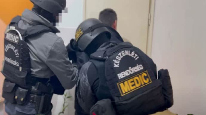 В Венгрии арестовали членов группировки, которая якобы готовила захват власти