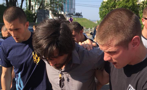 Националисты задержали в Киеве бразильца, который воевал за Л/ДНР