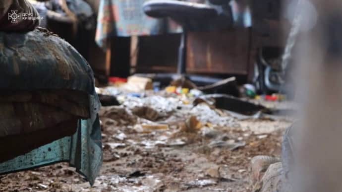 На Киевщине из-за пожара погибла женщина и ребенок, еще двоих детей — спасли