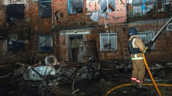 Удар росіян по гуртожитку на Полтавщині: зросла кількість поранених 