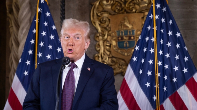 Трамп упрекнул Медведева за небрежные слова о ядерном оружии в Иране