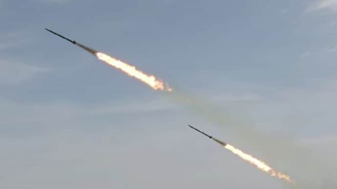 За останні 6 місяців Україна перехопила 46% російських ракет – WSJ