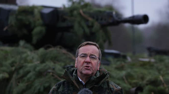 German Defence Minister promises to improve situation with million rounds for Ukraine