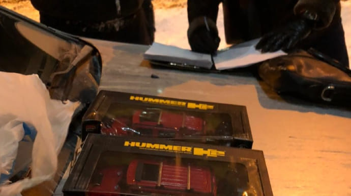 Эксправоохранитель организовал доставку кокаина на такси из Львова в Киев