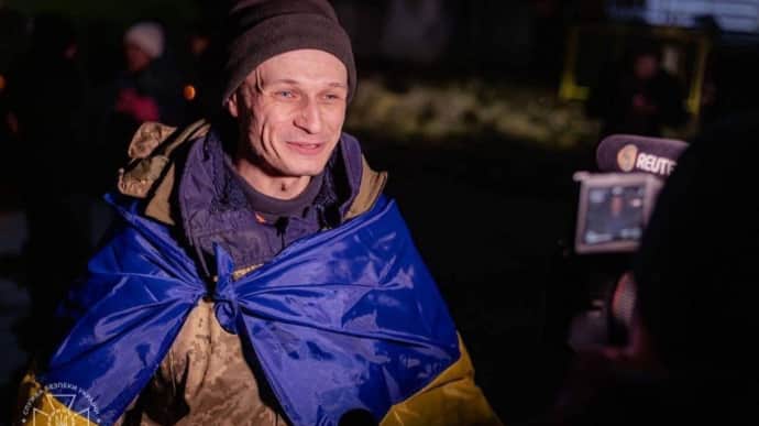 Ukrainian marine and journalist Roman Borshch brought back to Ukraine after 33 months in Russian captivity