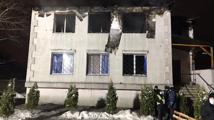 Пожежа у пансіонаті Харкова: затримали 4 осіб і є 3 версії 