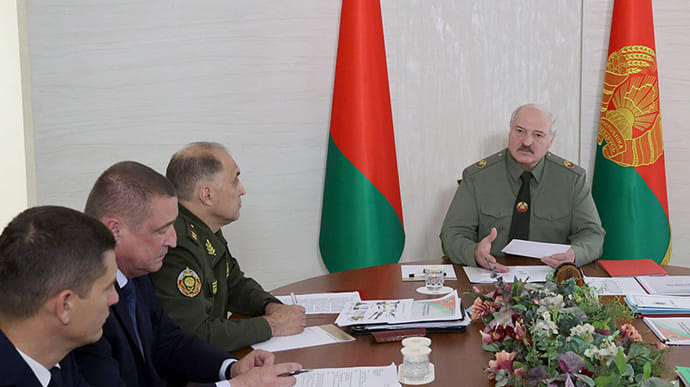 Лукашенко доручив бути готовими до швидкої мобілізації за його наказом