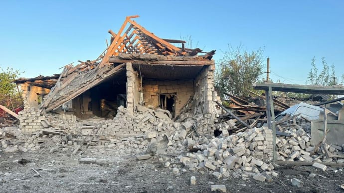 Russian attacks kill 2 people in Donetsk Oblast