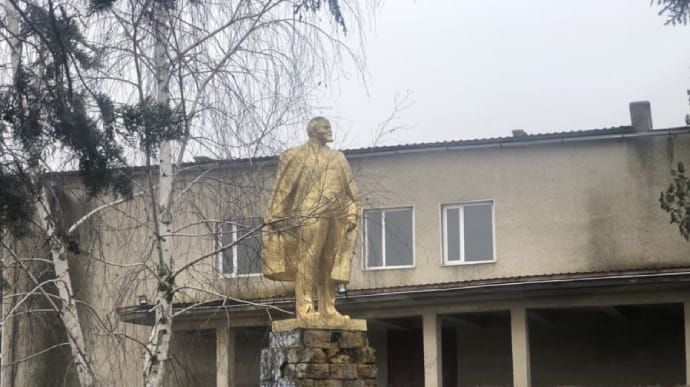 Один з останніх пам'ятників Леніну демонтували на Одещині