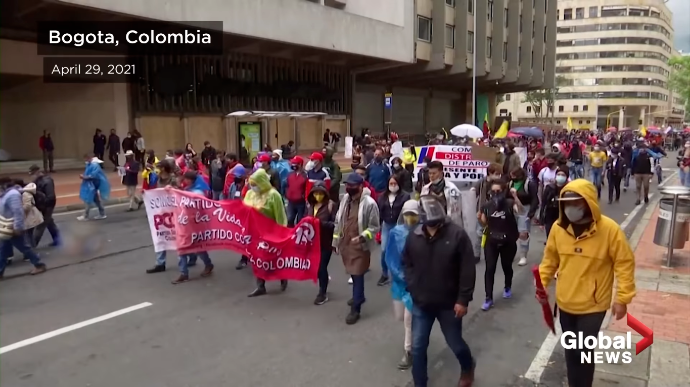 На демонстрациях в Колумбии погибли четыре человека