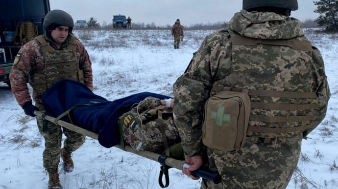 Бойовики продовжують обстрілювати ЗСУ на Донбасі: вже четверо поранених