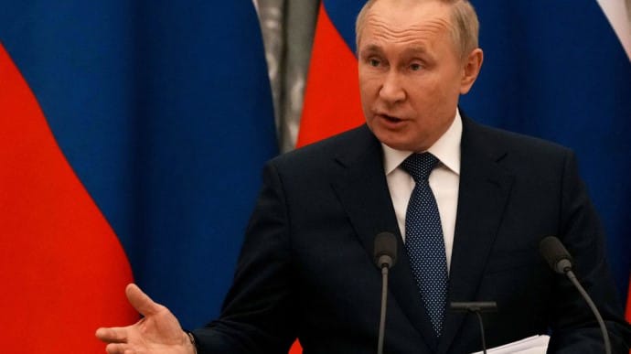 Путін пожалівся Байдену: Захід не чинить належний тиск на Україну