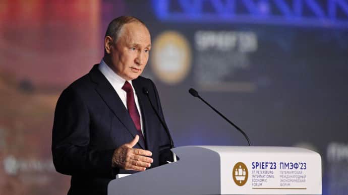 They want us to reduce our nuclear weapons – screw them  – Putin